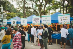 praça alimentação